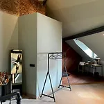 Charming Duplex Apartment At Top Location