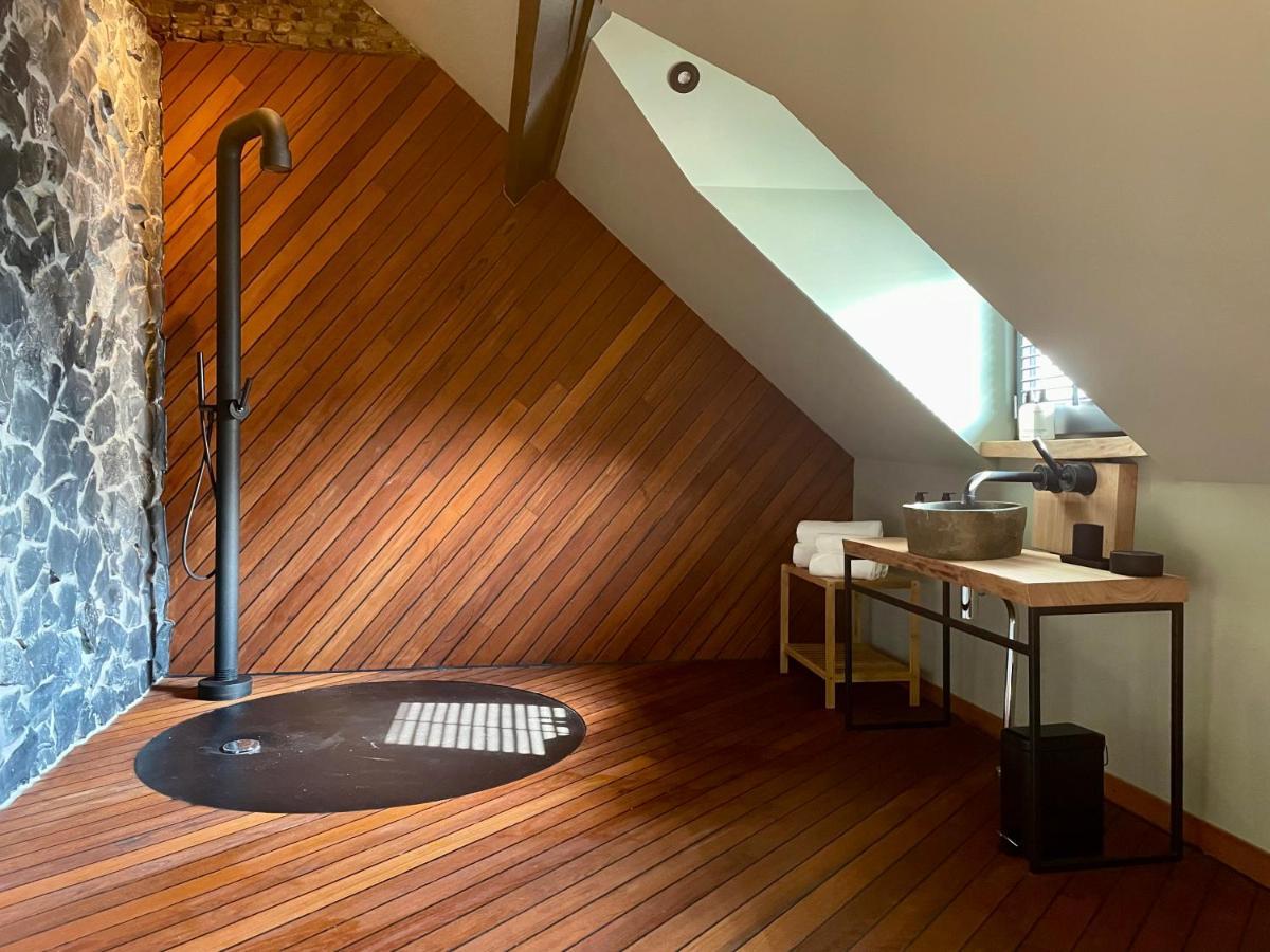 Charming Duplex At Location Apartment